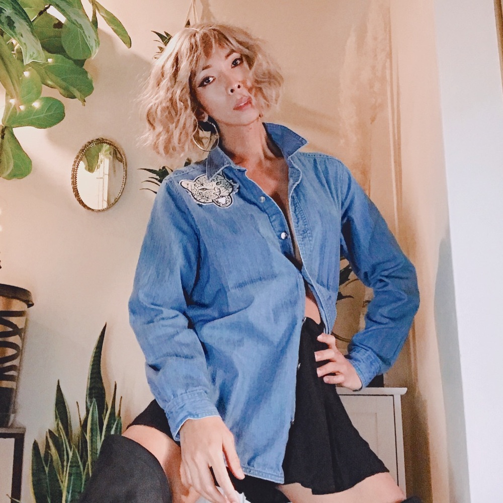 Mossimo Boyfriend Fit Botton Down Denim Shirt